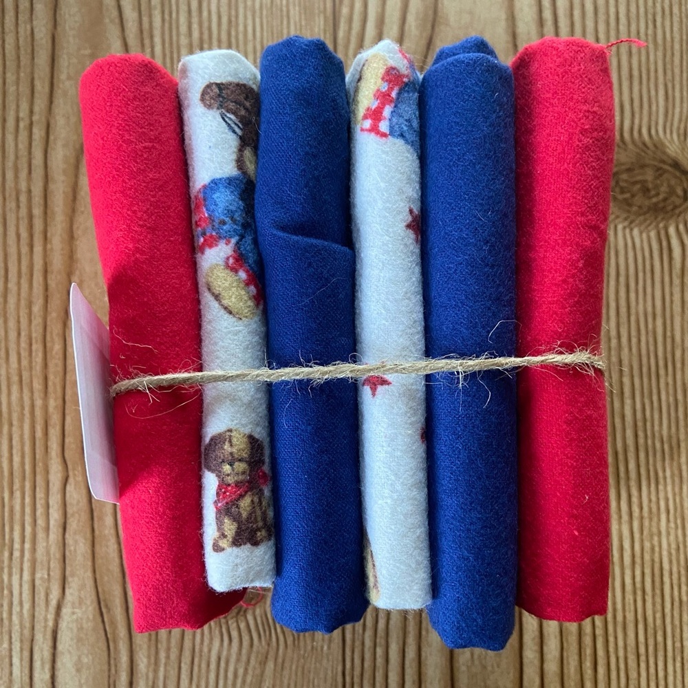Patriotic Bears Flannel Fat Quarter Bundle – 6 Pieces